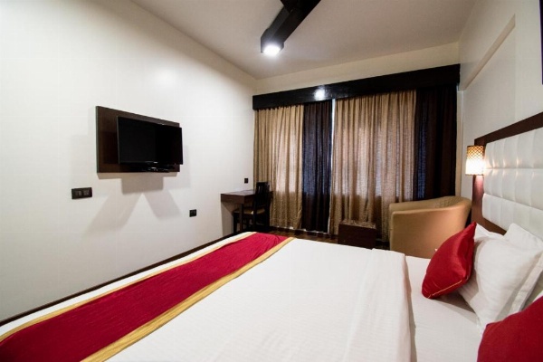 Akshaya Aura image 14