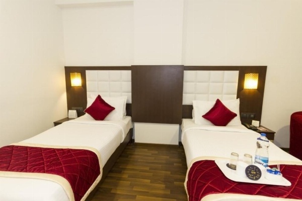 Akshaya Aura image 26