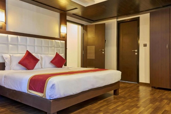 Akshaya Aura image 36