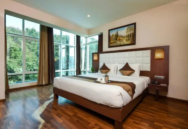 Akshaya Aura 5