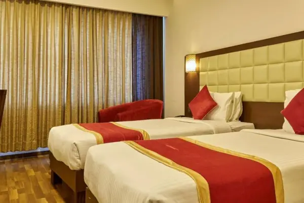 Akshaya Aura 7