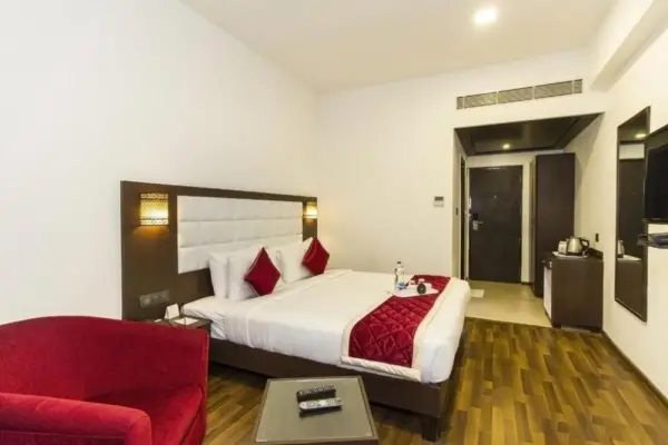 Akshaya Aura 9